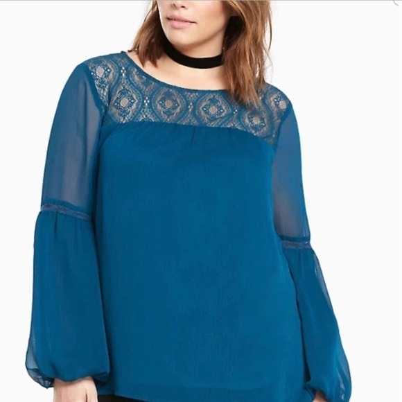 torrid CHIFFON LACE INSET BELL SLEEVE TOP TEAL SIZE 2 - Picture 2 of 6